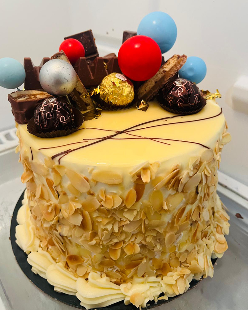 White chocolate almond cake